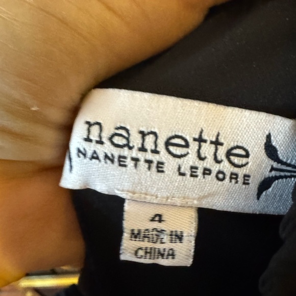Nanette Lepore Black pleaded elegant dress size 4 in like new condition - Picture 3 of 12